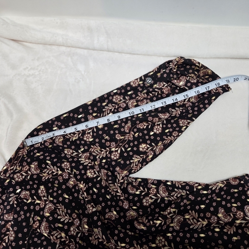 Maurices Floral Top Size Large Gold Fecks Roll Tab Sleeves Lightweight Womens - Picture 15 of 16